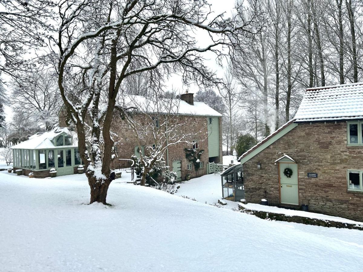 Beautiful Old Water Mill In Rural Herefordshire Exteriör bild